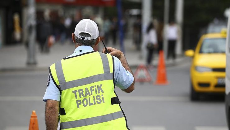 İzmir’de Trafik Denetimleri: Güvenli Sürüş İçin Adım!