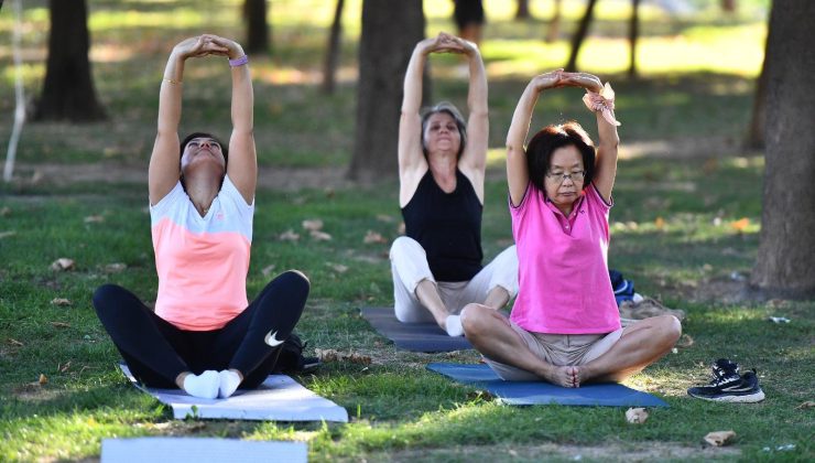 İzmir’de Ücretsiz Spor Kursları Hem Zihin Hem Vücut Açıyor