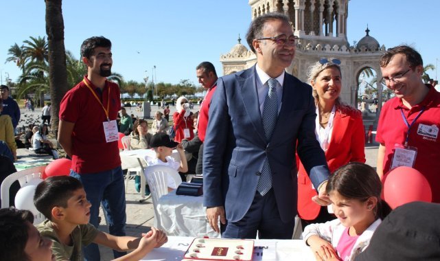 Izmir’de 15 Bin Öğrenci Zeka Oyunları Turnuvasında