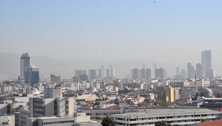 İzmir’de Sis Bulutu: Görüş Mesafesi Azaldı!