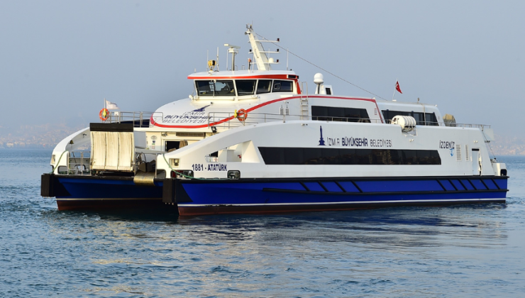 İzmir’de Tramvay ve Vapur Seferlerine Yenilik!