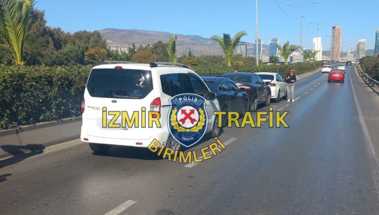İzmir’de Zincirleme Kaza: Trafikte Yoğunluk Yaşanıyor