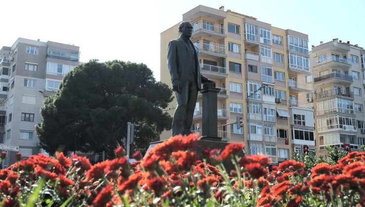 İzmir, Kışa Kasımpatılarla Merhaba Dedi!