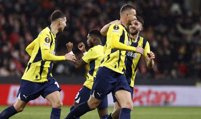 Fenerbahçe, Slavia Prag’ı 2-1 ile geçerek güldü!