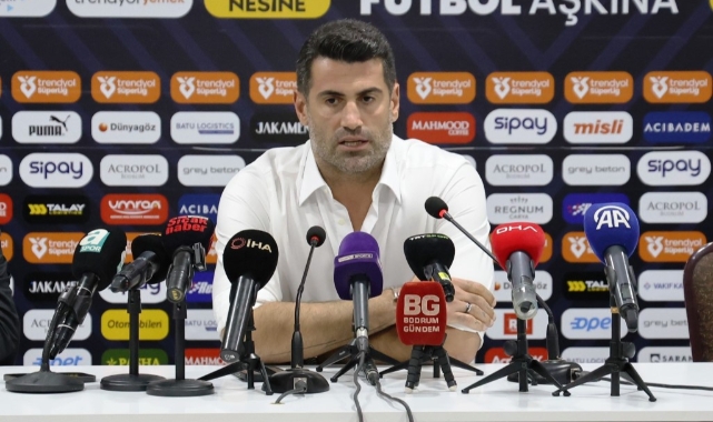 Demirel’den Hakem Eleştirisi: ‘Futbolu Bilenler Yönetsin’