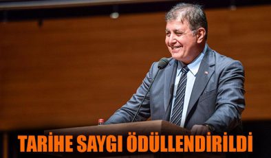 İzmir’de Tarihe Saygı Ödülleri Töreni Coşkusu