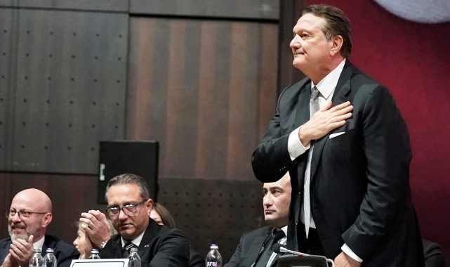 Beşiktaş Başkanı Hasan Arat İstifa Etti
