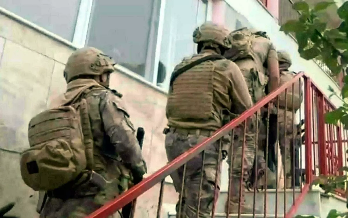 İzmir’de PKK Propagandası Yapan 9 Şüpheli Yakalandı