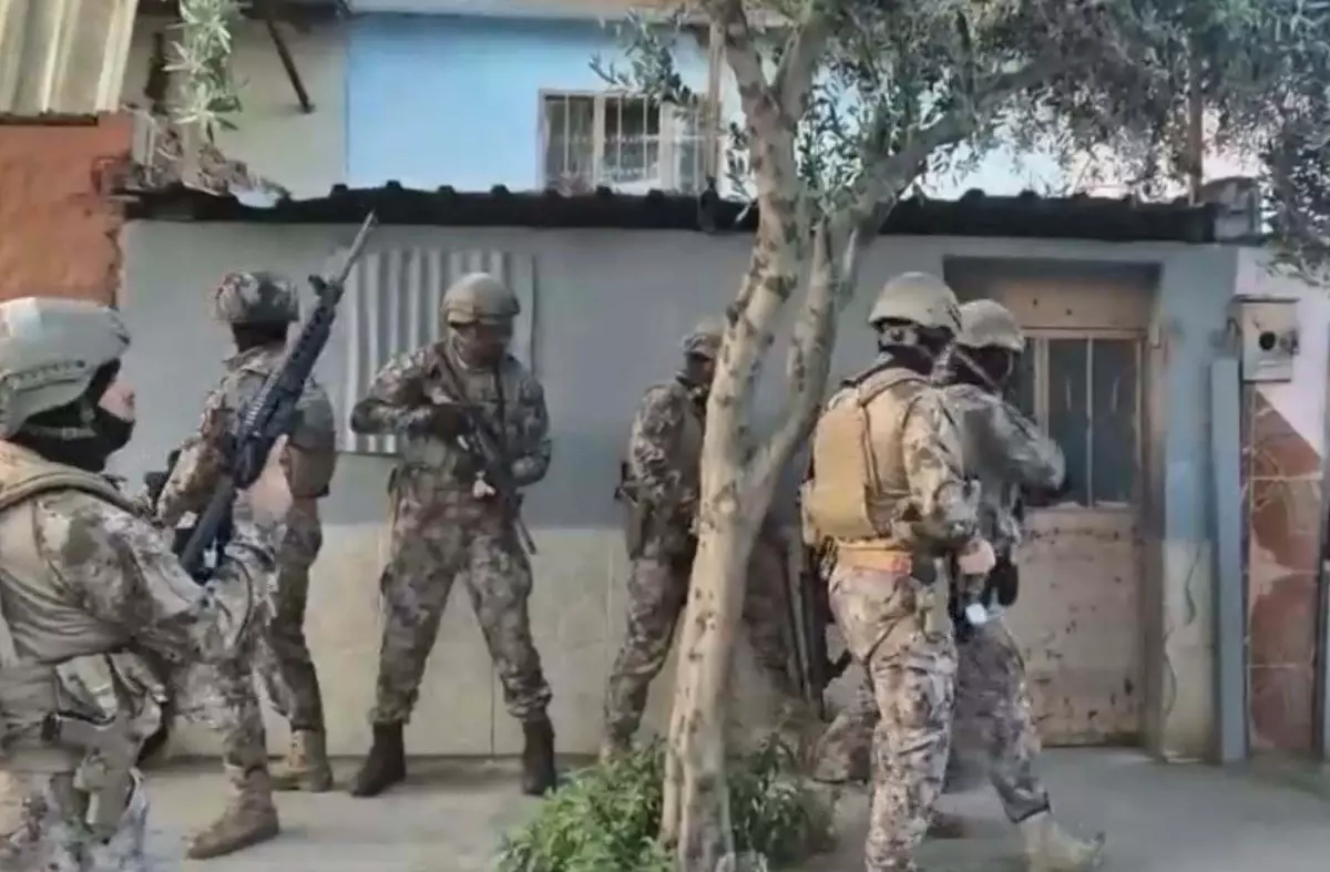 FETÖ Operasyonunda 10 Şüpheli Gözaltına Alındı!