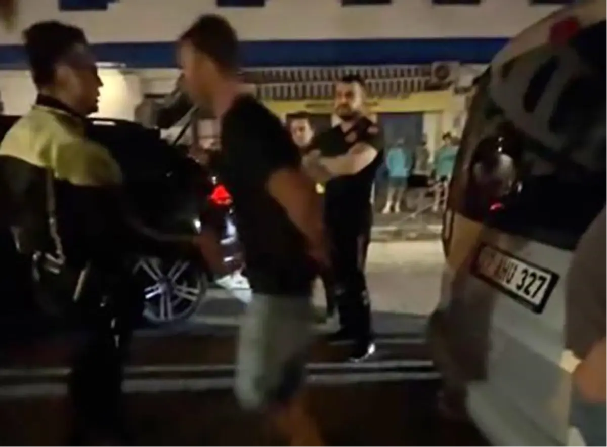 Çeşme’de Alkollü Sürücü, Polise Beni Döv Dedi!