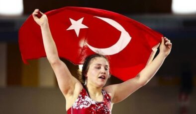 Beyzanur Akkuş’tan İtalya’da Altın Madalya!