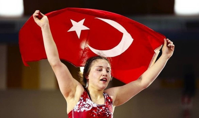 Beyzanur Akkuş’tan İtalya’da Altın Madalya!