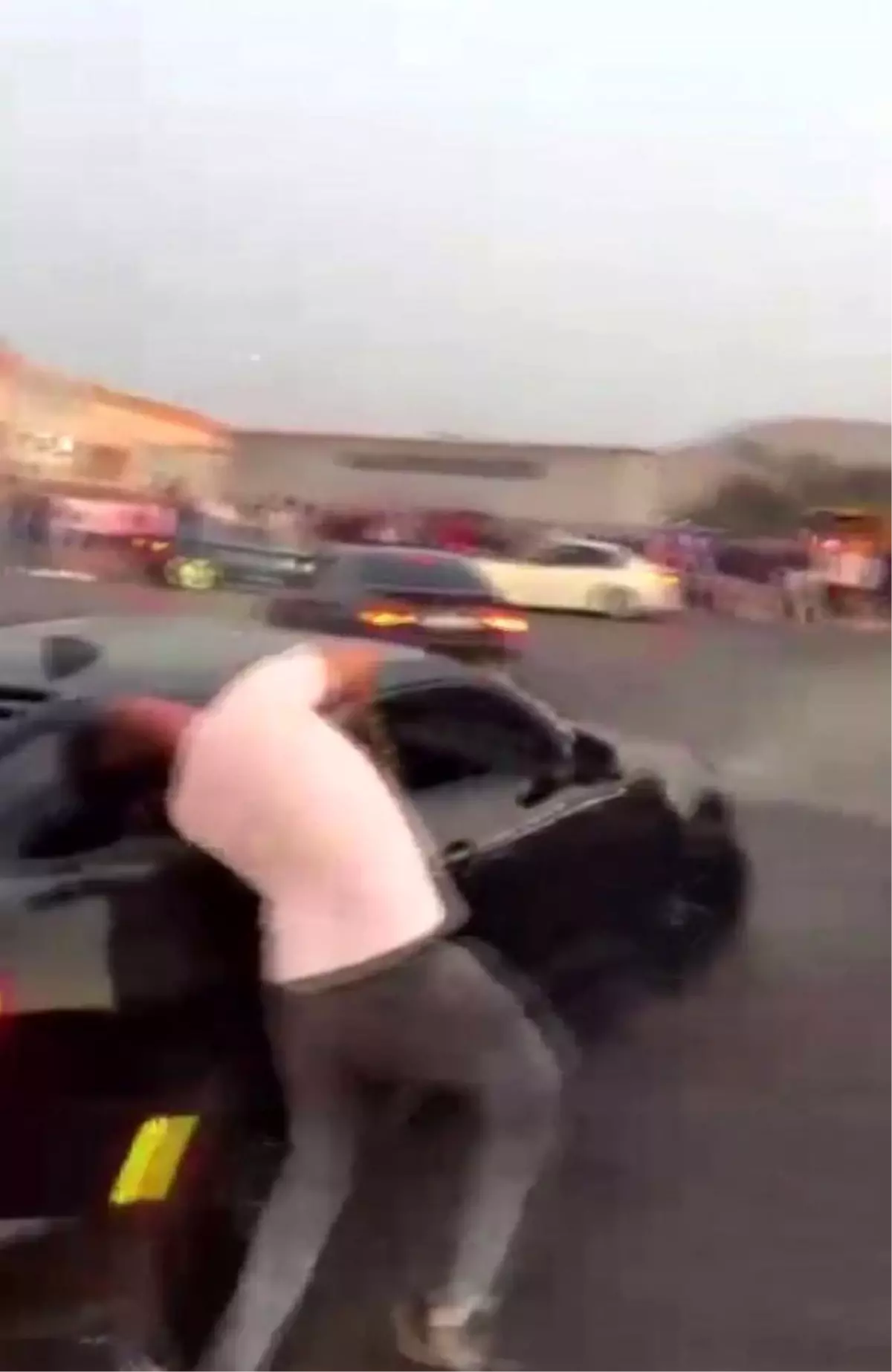 Bornova’da Drift Yapan Sürücülere Ceza Yağdı!