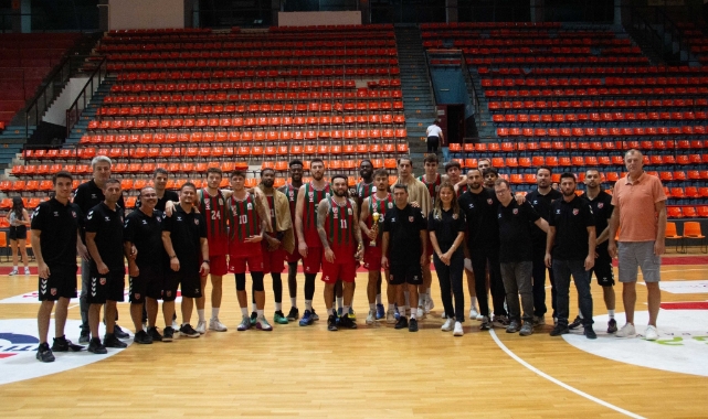 Karşıyaka Basketbol, Makedonya’da Şampiyon Oldu!