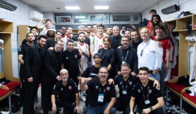 Karşıyaka, Merkezefendi’yi Geçerek Moral Buldu!