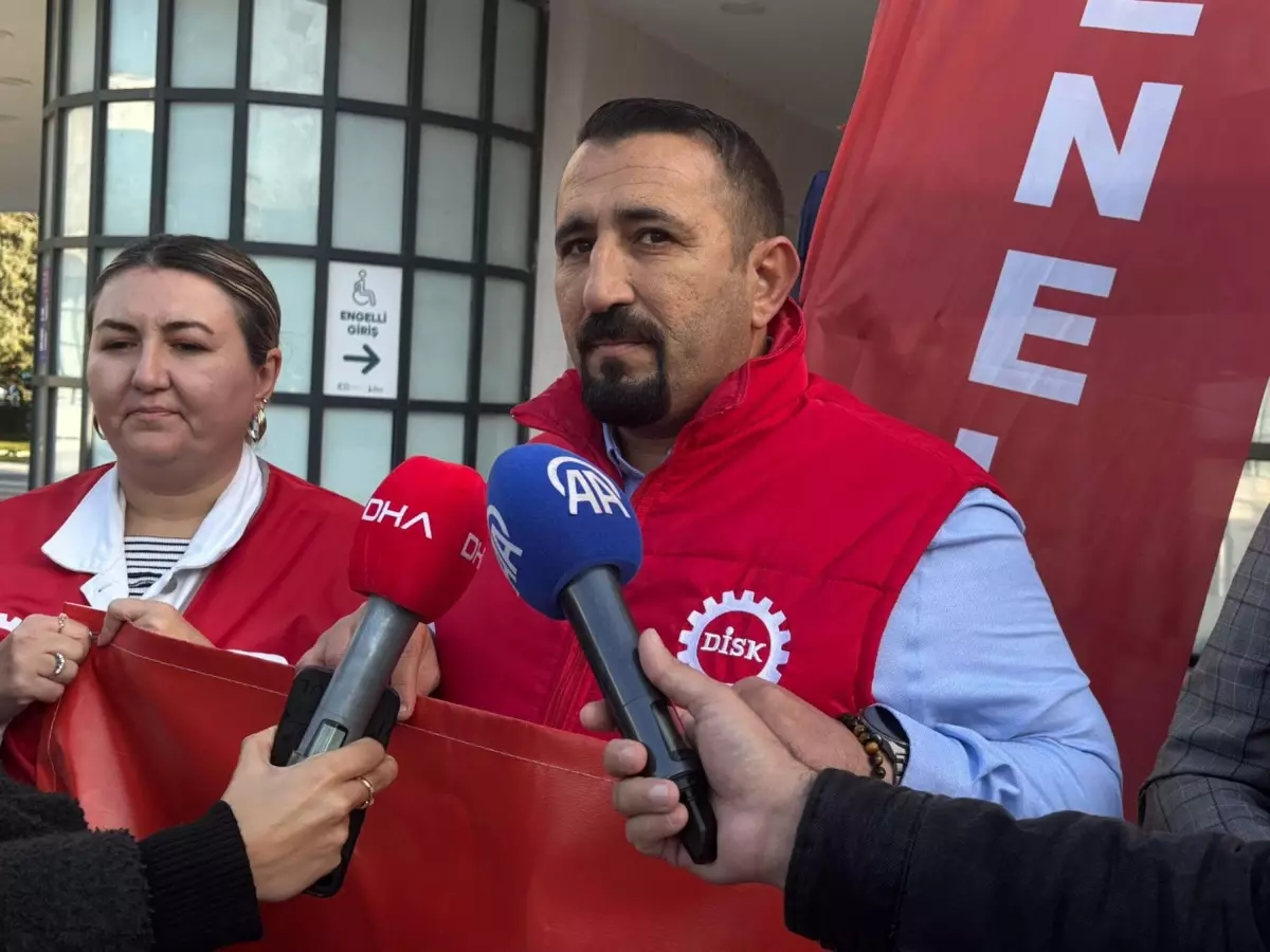 İzmir’de İşçiler, Sosyal Haklar İçin Eylemde!