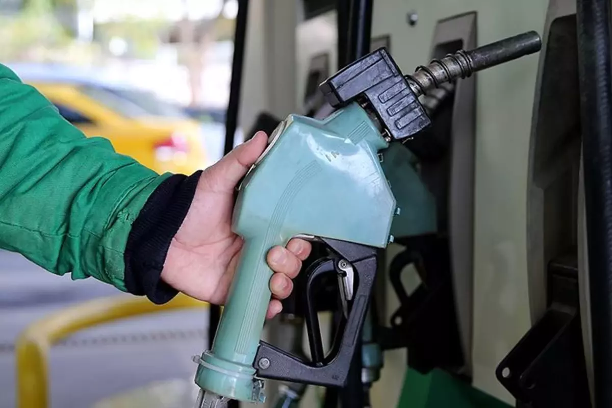 Yılbaşı Sabahı Akaryakıt Fiyatlarına Zam Geliyor!