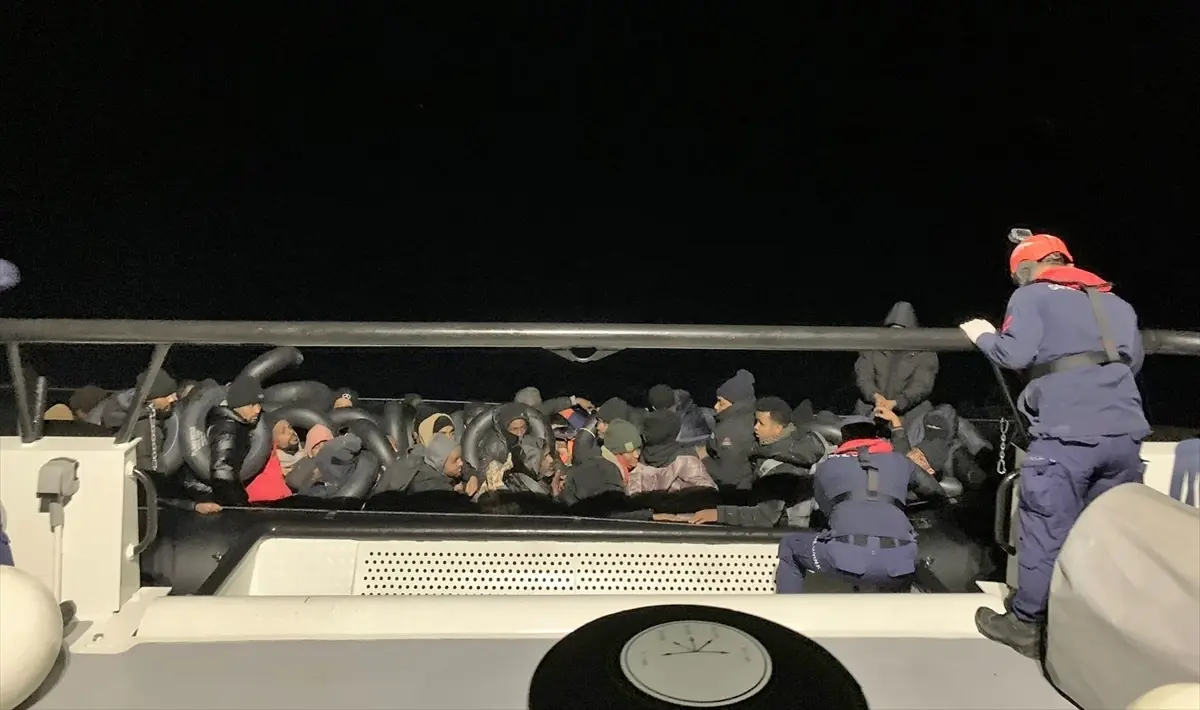 Çeşme Açıklarında 44 Düzensiz Göçmen Yakalandı