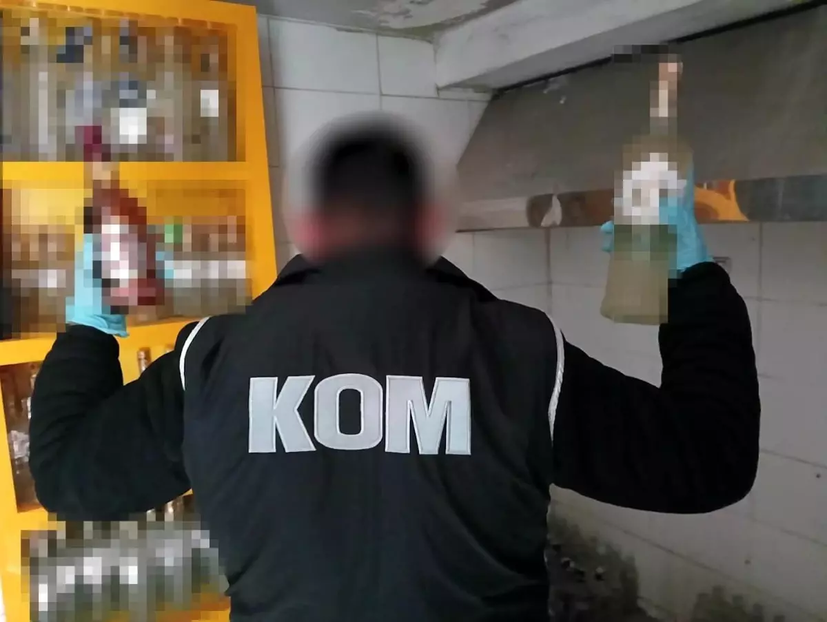 İzmir’de Kaçakçılıkla Mücadelede 22 Gözaltı!