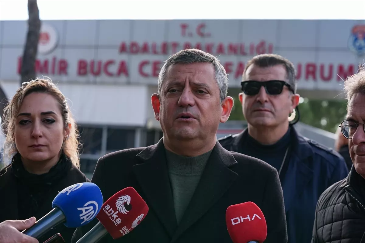 Özgür Özel’den Tutuklu Belediye Başkanlarına Ziyaret