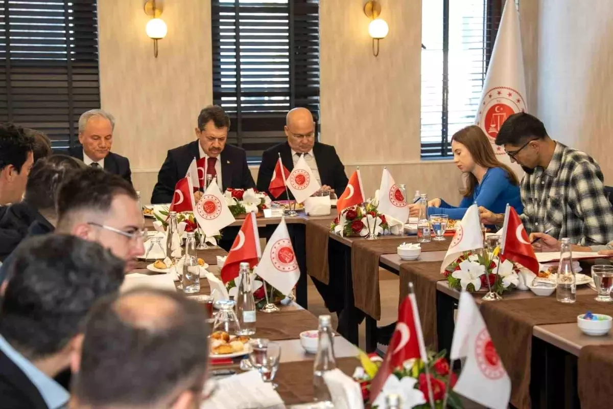 İzmir’de Adli Verilerde Şok Artış: Tutuklamalar Yükseldi!