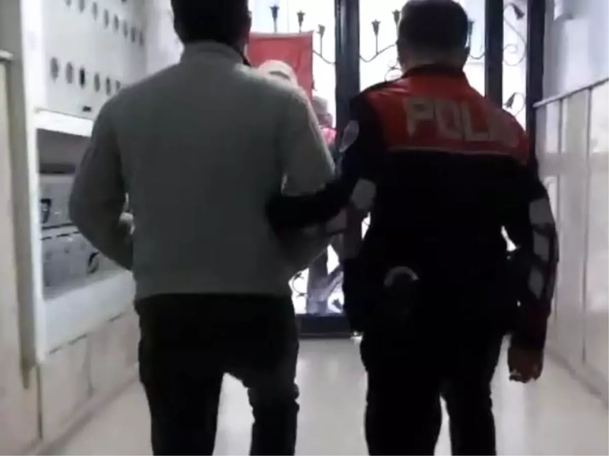 İzmir’de 143 Suçlu Eş Zamanlı Operasyonla Yakalandı!