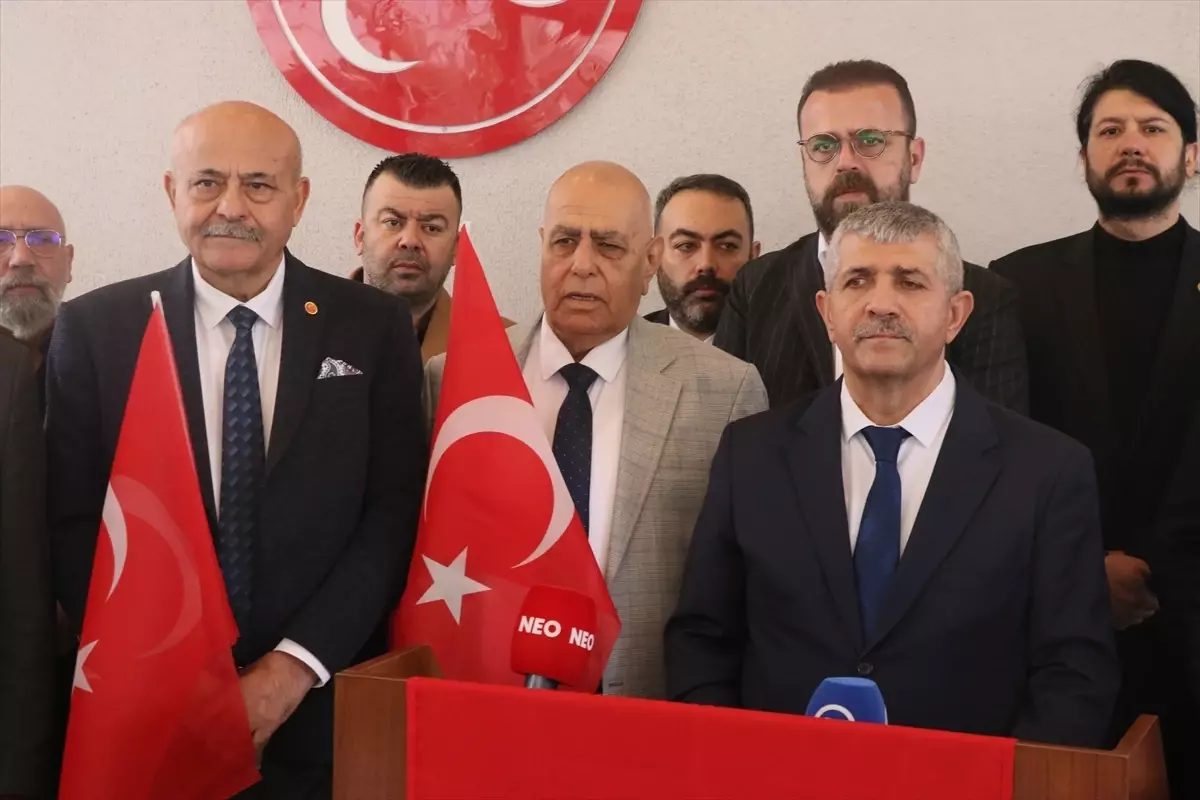 İzmir’de Bayrak’e Sahip Çıkma Çağrısı Yapıldı