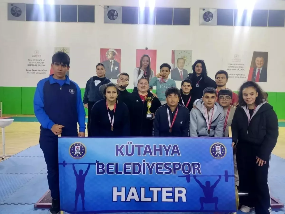 Kütahya Belediyespor Ege Kupası’nda Şampiyon!
