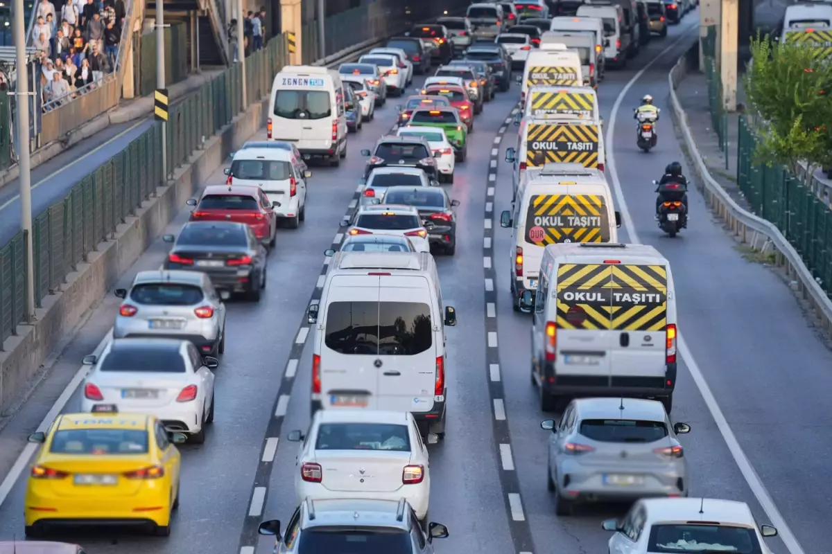 Petrol Fiyatları Düştü: Motorin İndirimde!