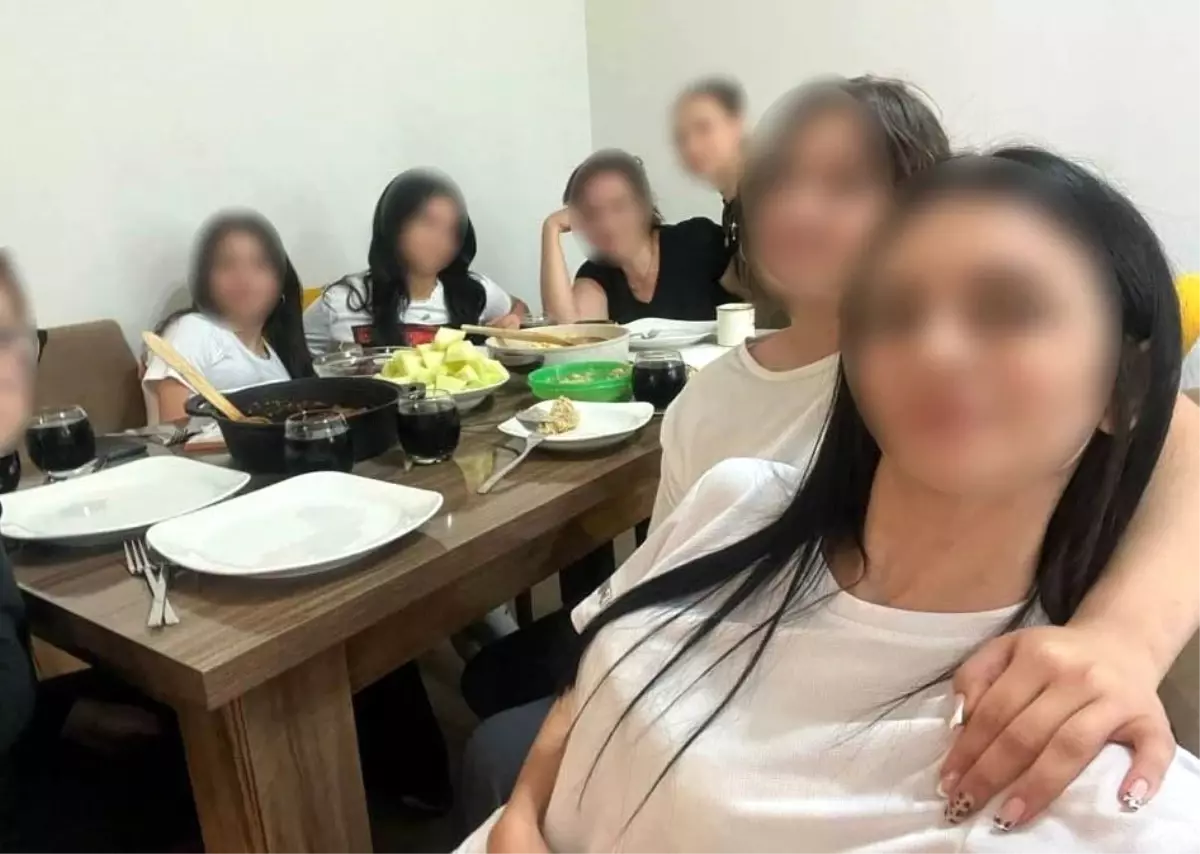 Öğrencileri Evinde Çalıştıran Öğretmene Gözaltı