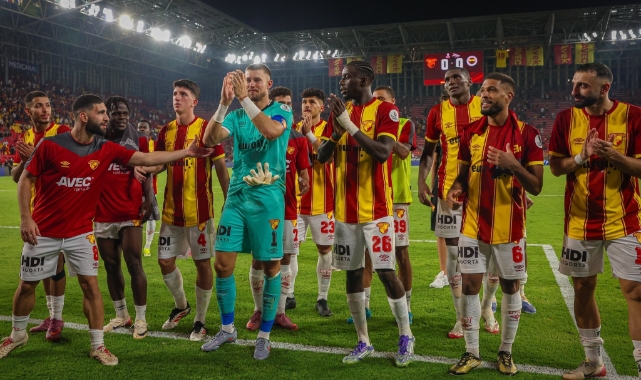 Göztepe, Beşiktaş’a 4-0 Yenilerek Krize Girdi!