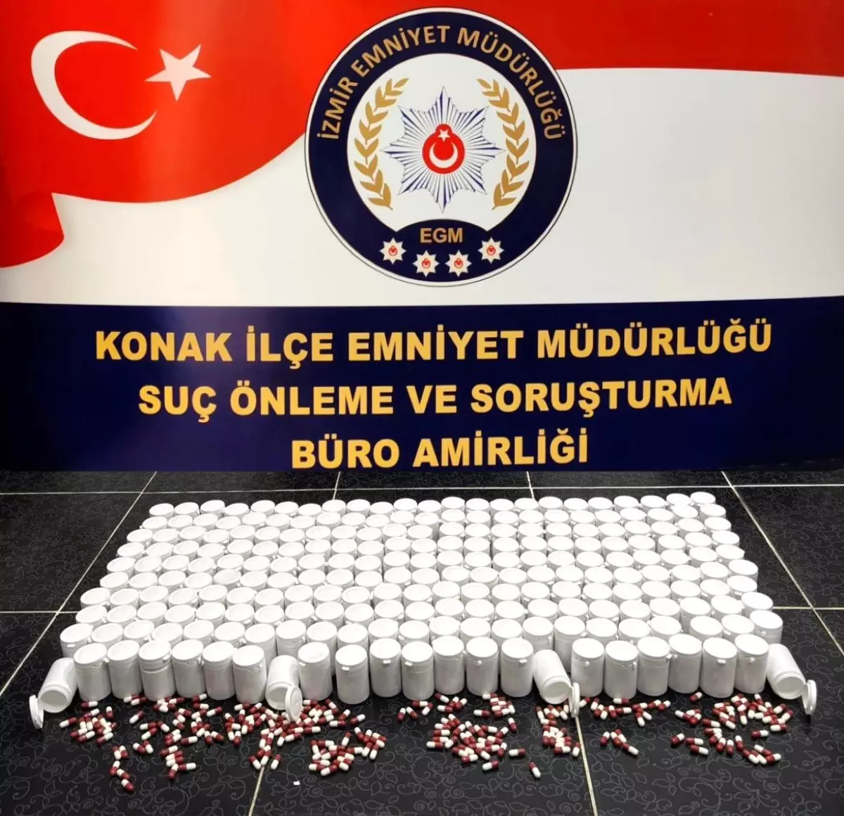 İzmir’de Dev Uyuşturucu Operasyonu: 5 Gözaltı