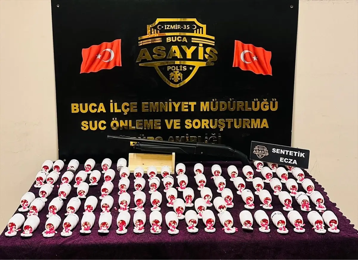 Buca’da Uyuşturucu Operasyonunda 4 Bin Hap Ele Geçirildi