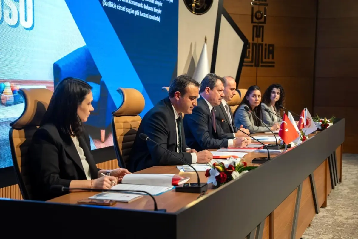 İzmir’de Mağdurlara Destek İçin Toplantı