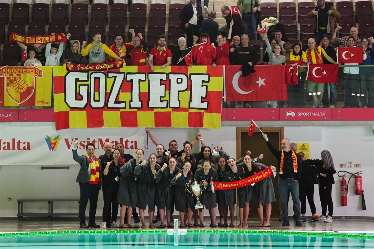 Göztepe Kadın Sutopu Takımı Avrupa Şampiyonu!