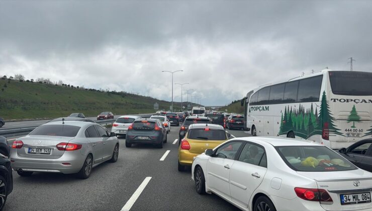 İstanbul-İzmir Otoyolu’nda Dönüş Yoğunluğu!