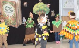 Ödemiş’te Miniklerden Tiyatro ve Kütüphane Sevgisi