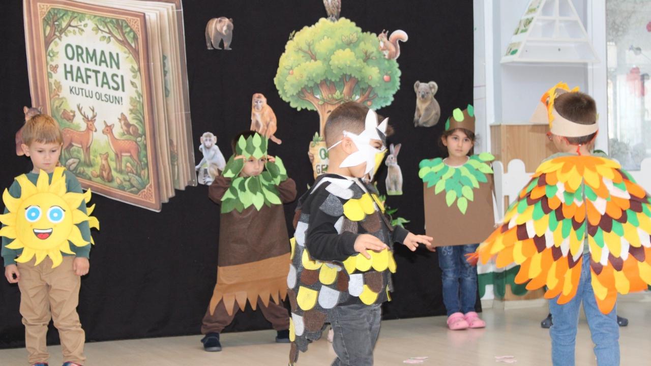 Ödemiş’te Miniklerden Tiyatro ve Kütüphane Sevgisi